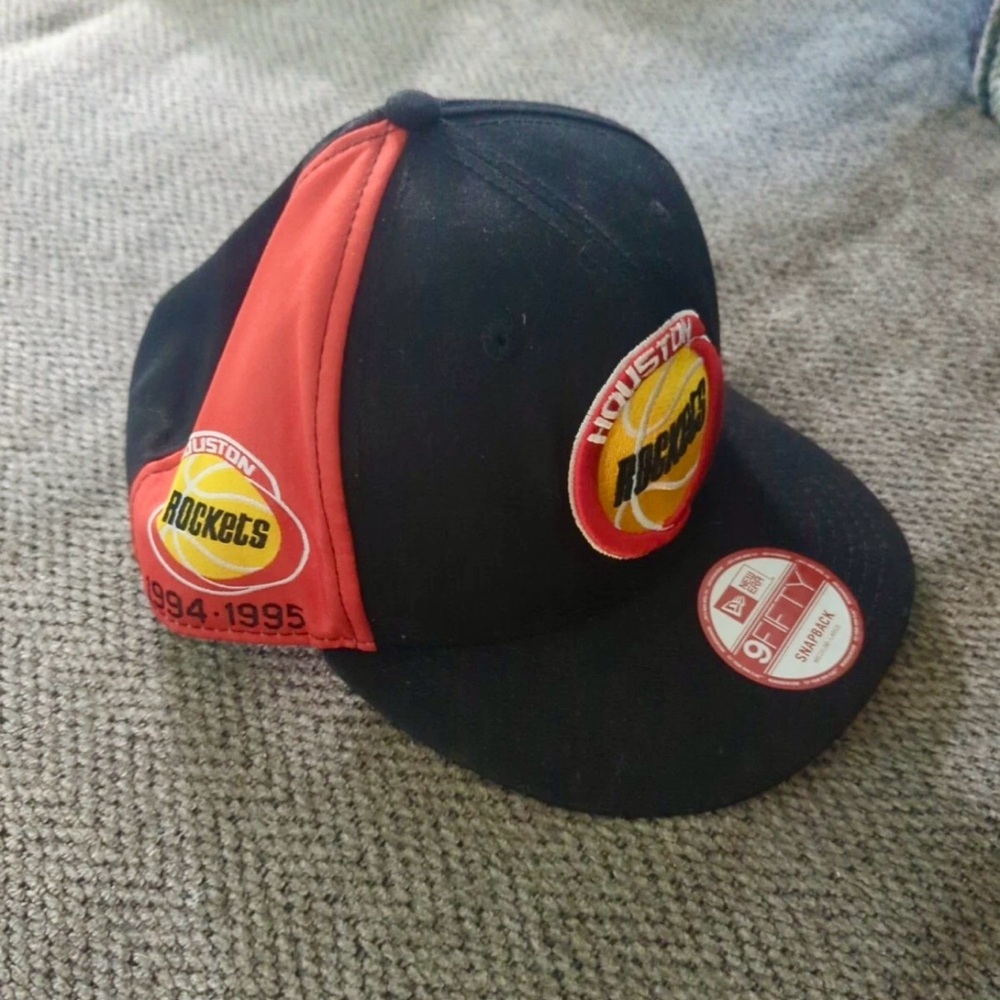 Houston Rockets Hardwood Classics SnapBack New Era Hat Black Red Patch Script